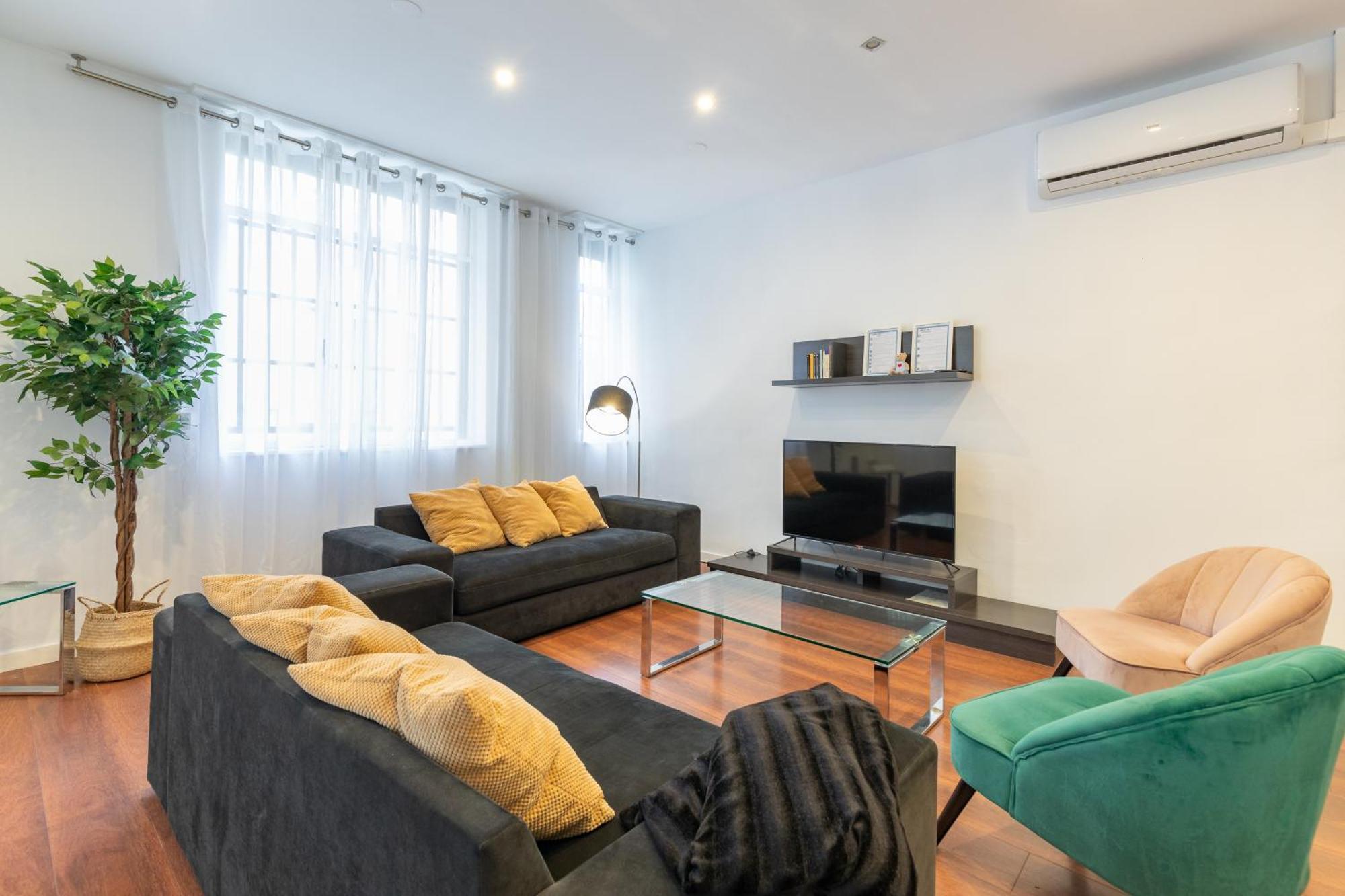 Travel Habitat Teatro Principal Apartment Valencia Exterior photo