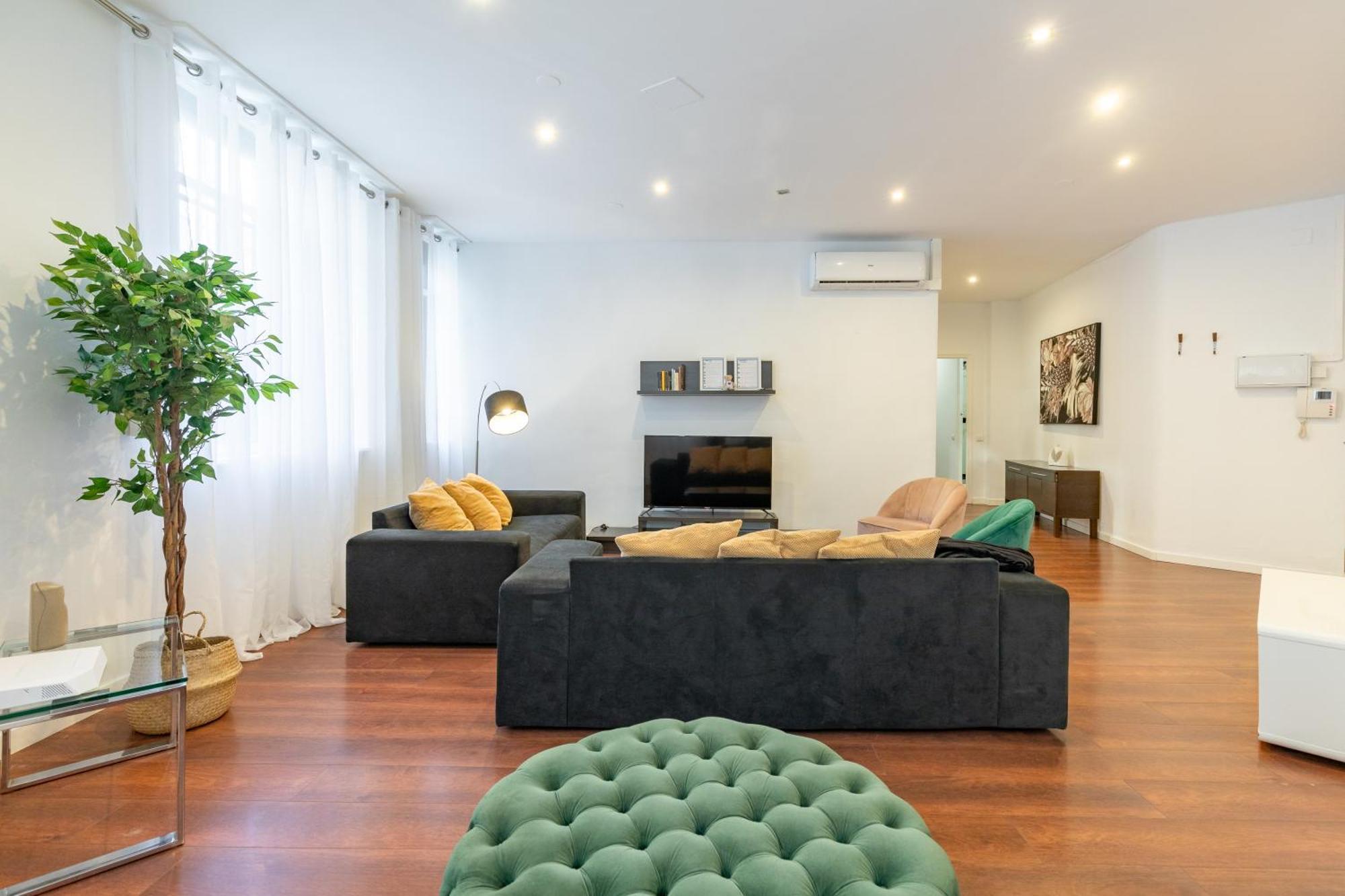 Travel Habitat Teatro Principal Apartment Valencia Exterior photo