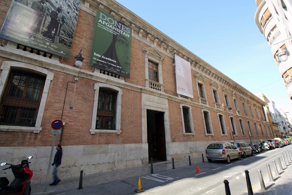 Travel Habitat Teatro Principal Apartment Valencia Exterior photo